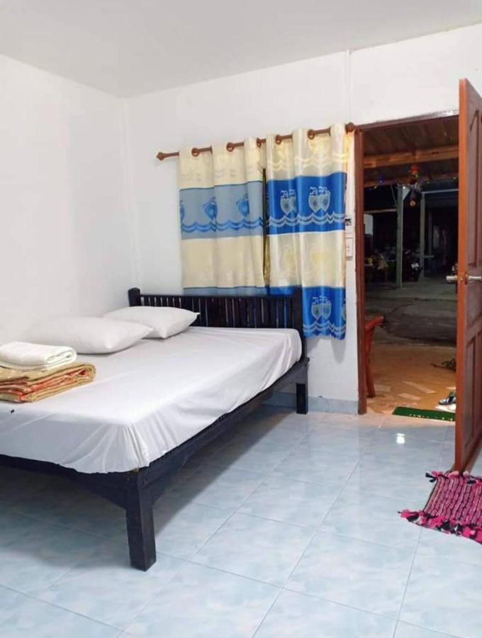 Appartement Yaijaew House à Sukhothaï Extérieur photo